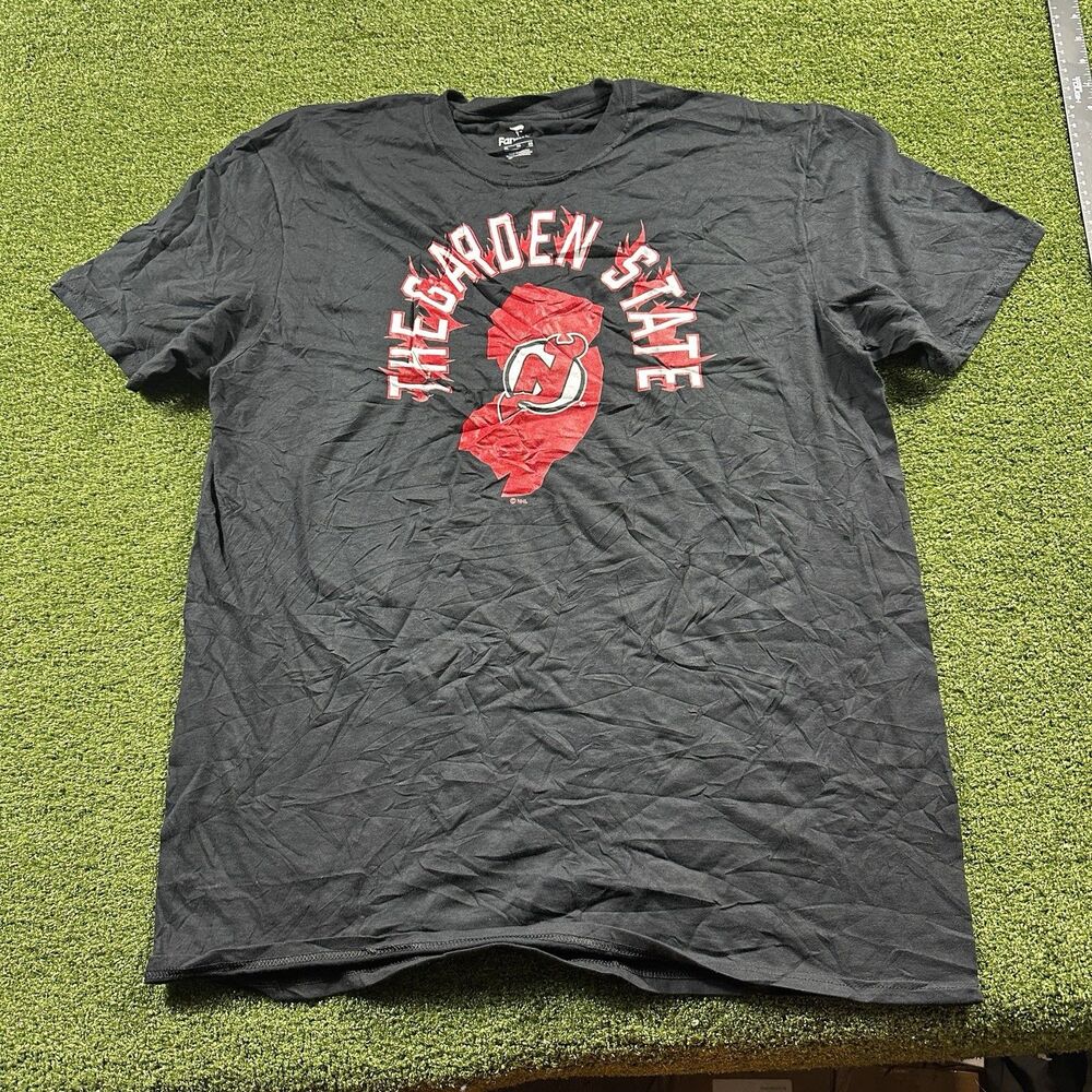 New Jersey Devils Fanatics Men's XL Black T-Shirt NWOT nhl